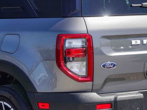 Used 2025 Ford Bronco Sport Outer Banks w/ Outer Banks Tech Package+ AWD/4WD image 7