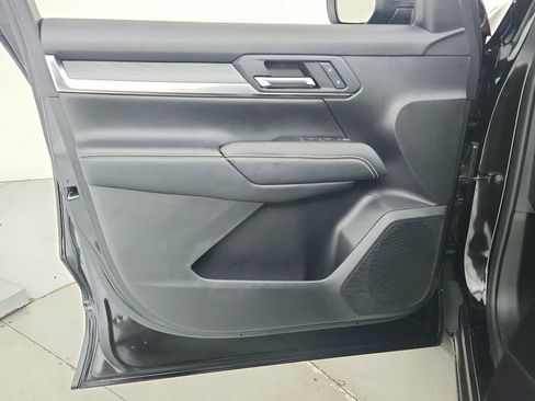 Used 2025 GMC Terrain Elevation AWD/4WD image 16