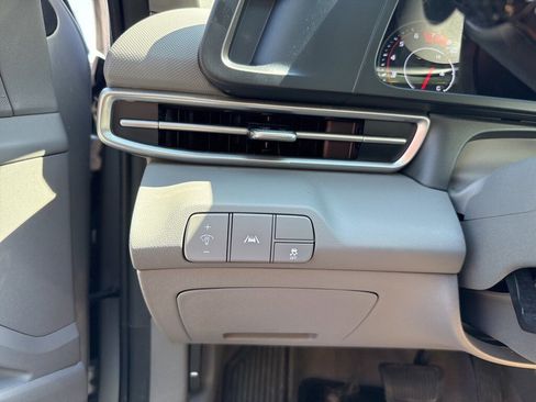 Used 2023 Hyundai Elantra SEL image 27