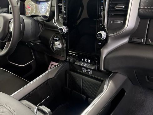 New 2026 RAM 1500 Laramie AWD/4WD image 24