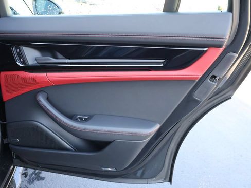 Certified 2025 Porsche Panamera GTS AWD/4WD image 18