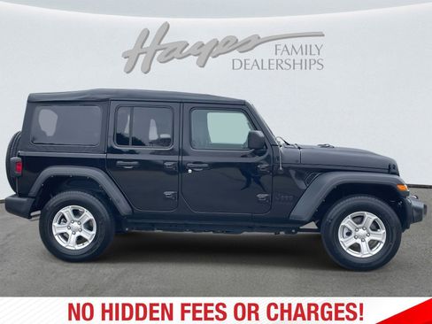 Used 2022 Jeep Wrangler Unlimited Sport AWD/4WD image 2
