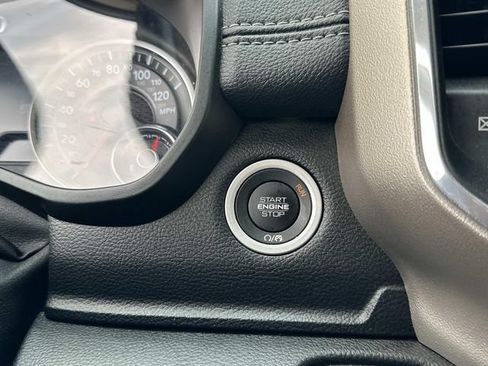 Used 2019 RAM 1500 Laramie AWD/4WD image 26