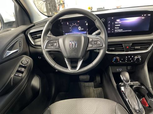 Used 2024 Buick Encore GX Preferred w/ Comfort Package AWD/4WD image 17