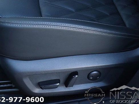 New 2026 Nissan Rogue Platinum w/ Platinum Premium Package AWD/4WD image 16
