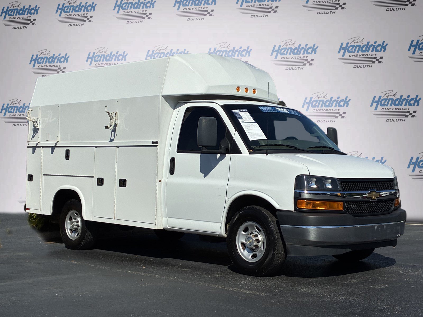 Used 2023 Chevrolet Express 3500 w/ Power Convenience Package RWD image 2
