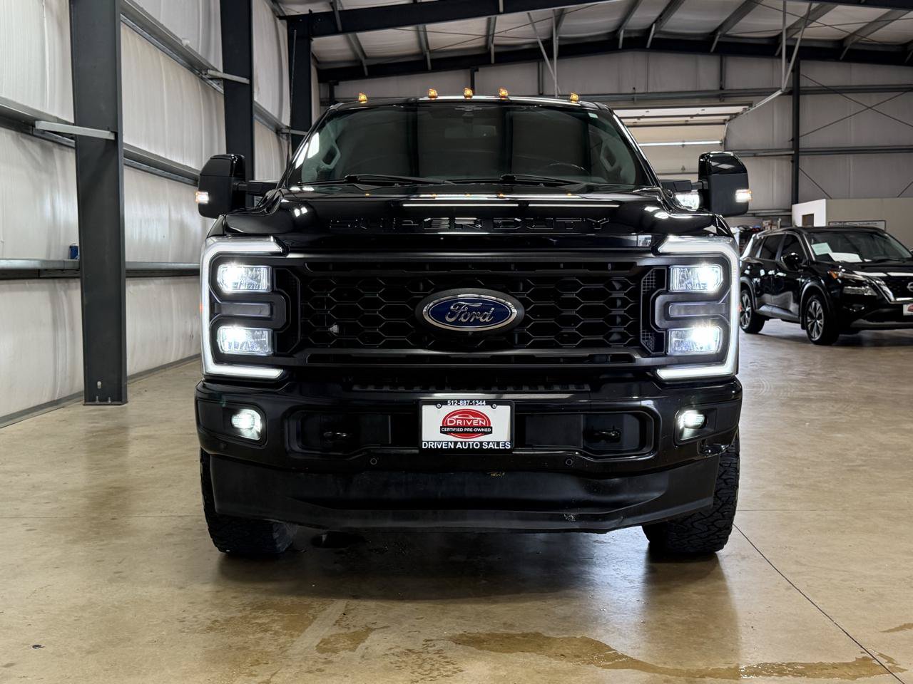 Used 2023 Ford F350 Lariat w/ Lariat Ultimate Package AWD/4WD image 10