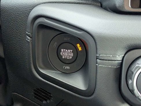 New 2026 Jeep Gladiator Rubicon AWD/4WD image 28