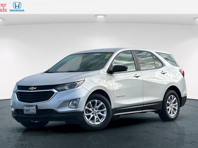 Used 2021 Chevrolet Equinox LS w/ LS Convenience Package