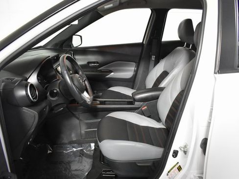Certified 2021 Nissan Kicks SR w/ SR Premium Package image 12