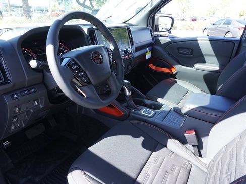 Certified 2026 Nissan Frontier PRO-4X w/ Pro-4x Convenience Package AWD/4WD image 17