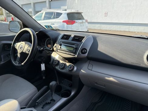 Used 2012 Toyota RAV4 4WD image 10