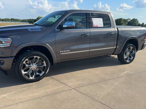 Used 2023 RAM 1500 Limited AWD/4WD image 5