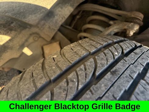 Used 2023 Dodge Challenger SXT w/ Blacktop Package image 8