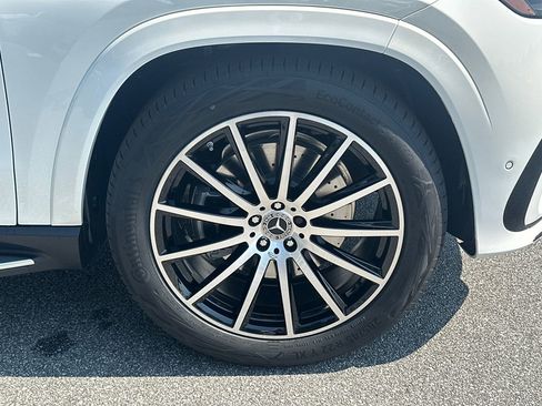 New 2026 Mercedes-Benz GLS 450 4MATIC image 13