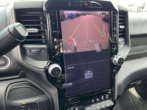 New 2026 RAM 2500 Tradesman AWD/4WD image 15
