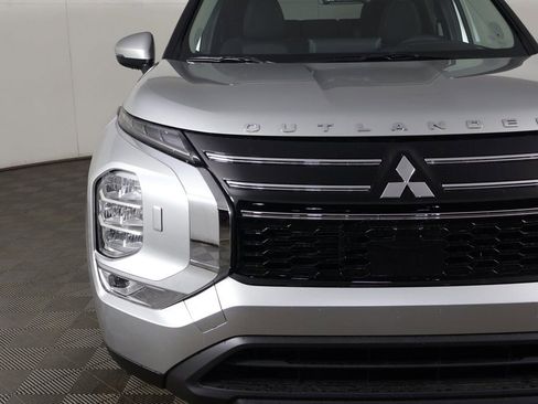 New 2026 Mitsubishi Outlander ES AWD/4WD image 12