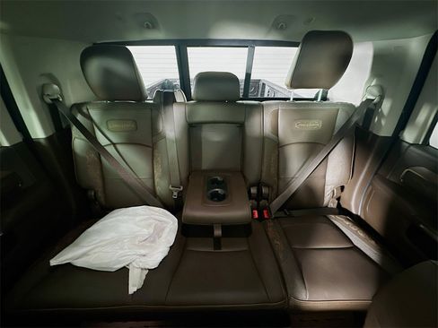 New 2026 RAM 3500 Longhorn image 10