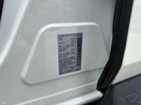 Used 2024 Nissan Pathfinder SV AWD/4WD image 25