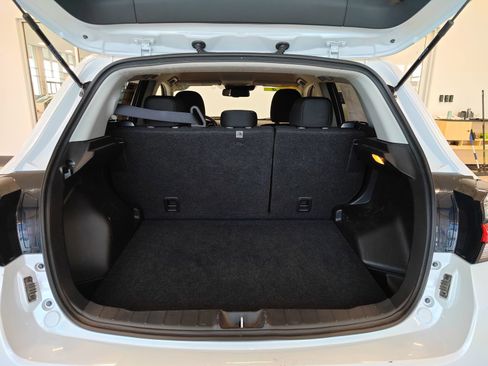 Used 2025 Mitsubishi Outlander Sport LE image 16