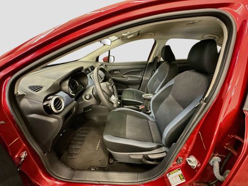Used 2024 Nissan Versa SV FWD image 13