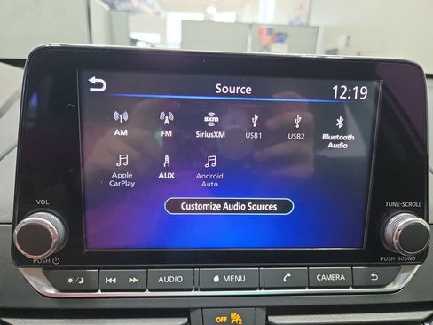 Used 2024 Nissan Altima 2.5 SV FWD image 38