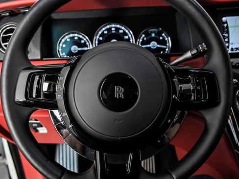 Used 2021 Rolls-Royce Cullinan AWD/4WD image 28