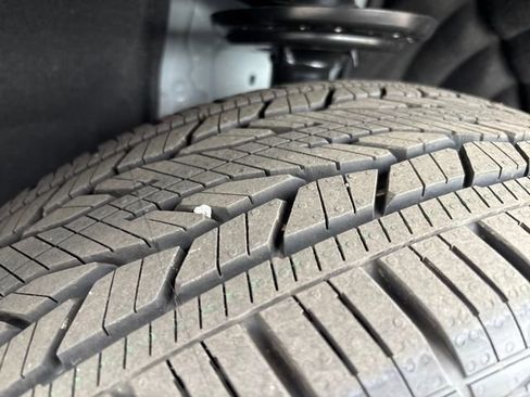 New 2026 GMC Acadia Elevation w/ Elevation Premium Package image 23