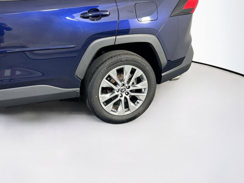 Used 2023 Toyota RAV4 XLE Premium AWD/4WD image 30