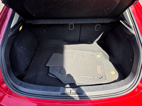 Used 2018 MAZDA MAZDA3 Grand Touring FWD image 22