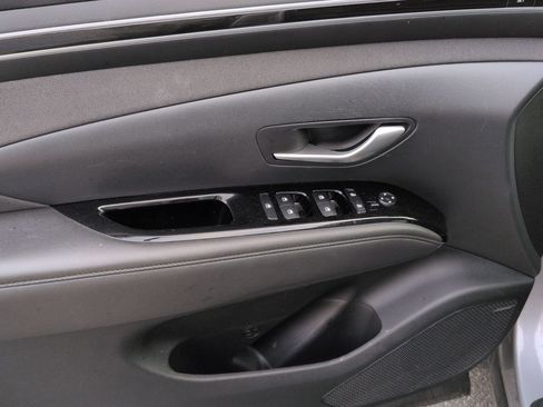 Used 2024 Hyundai Tucson Limited image 13