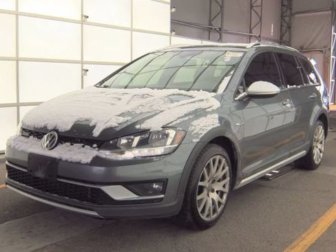 Used 2019 Volkswagen Golf Alltrack S AWD/4WD image 1