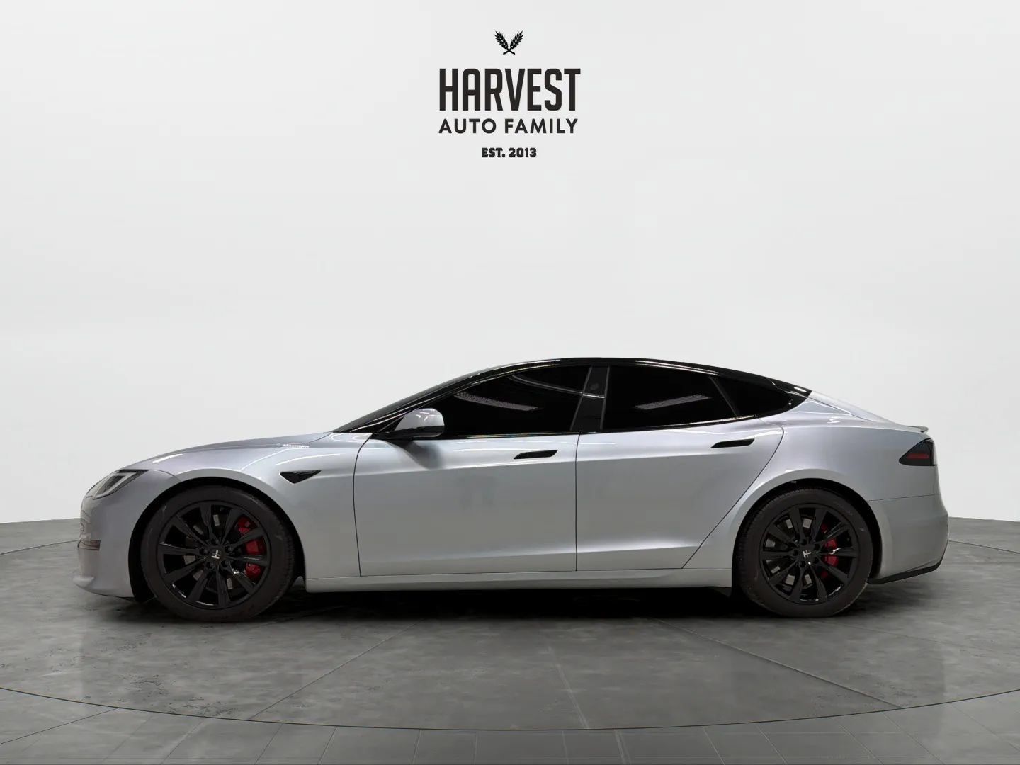 Used 2025 Tesla Model S Plaid AWD/4WD image 2