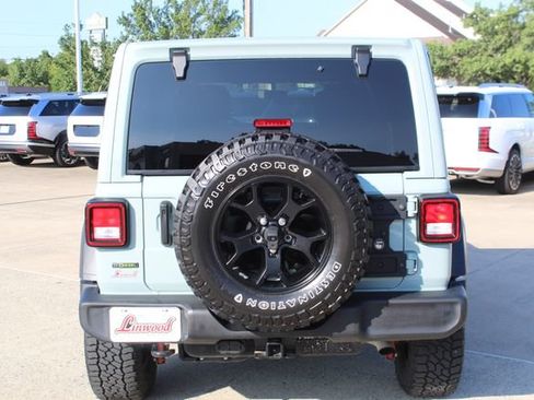 Used 2023 Jeep Wrangler Unlimited Sport AWD/4WD image 4