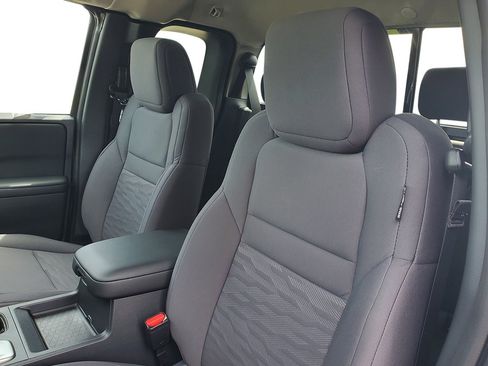 New 2026 Nissan Frontier S w/ Tow Package AWD/4WD image 17
