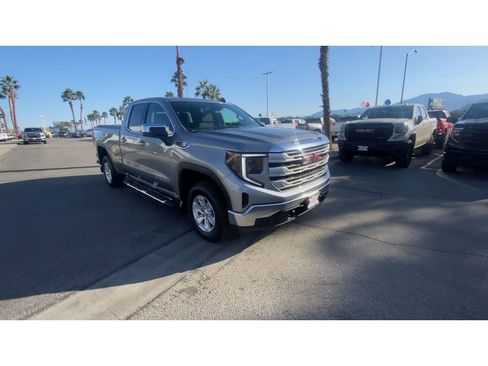 Used 2024 GMC Sierra 1500 SLE w/ Preferred Package image 2