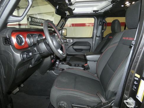 Used 2023 Jeep Wrangler Unlimited Rubicon image 11