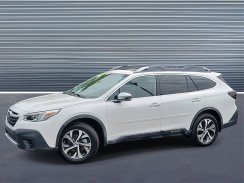 Used 2020 Subaru Outback Touring XT image 1