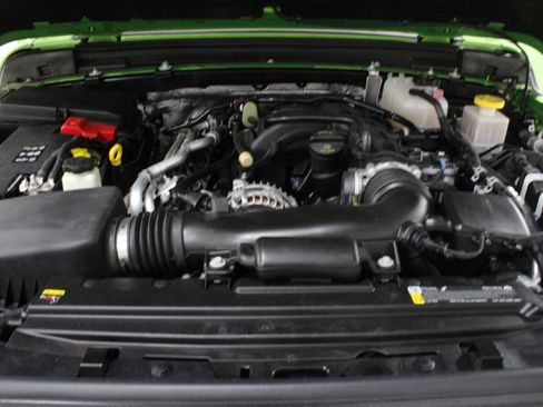 Used 2025 Jeep Gladiator Sport AWD/4WD image 36