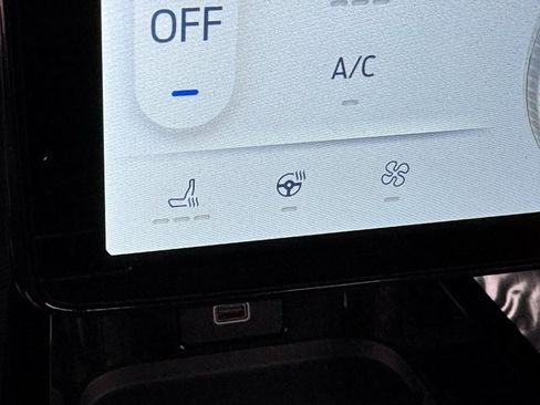 Certified 2025 Ford Mustang Mach-E Premium image 28