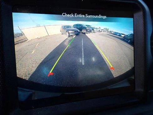 Used 2020 Jeep Wrangler Unlimited Sahara image 22