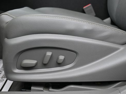 Used 2019 Chevrolet Impala LS image 17