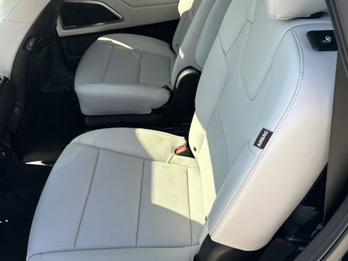 New 2025 Kia Telluride S image 13