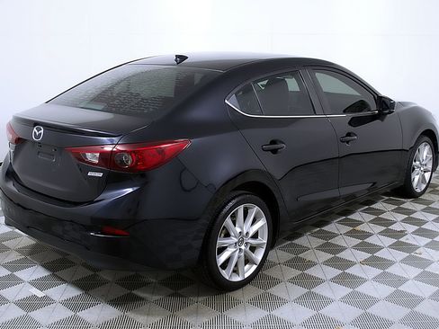 Used 2017 MAZDA MAZDA3 Grand Touring image 7
