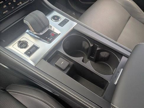 Used 2026 Jaguar F-PACE R-Dynamic S image 15