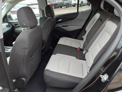 Used 2019 Chevrolet Equinox LT w/ Driver Convenience Package image 13