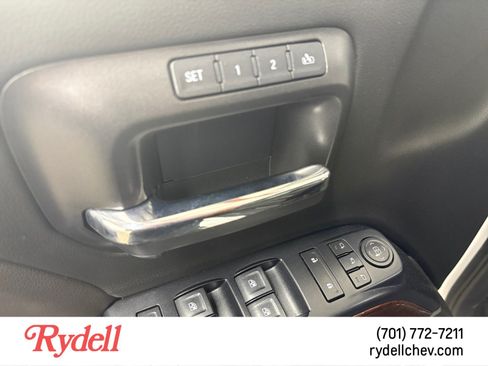 Used 2018 GMC Sierra 1500 SLT AWD/4WD image 11