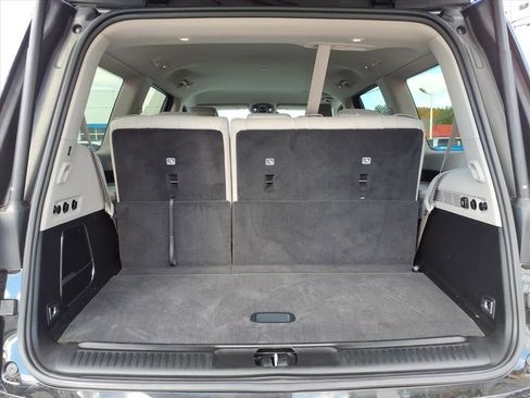Used 2022 Jeep Wagoneer Series II AWD/4WD image 10