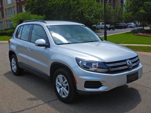 Used 2016 Volkswagen Tiguan S AWD/4WD image 3