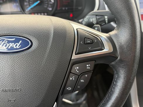 Certified 2019 Ford Edge SEL w/ Equipment Group 201A AWD/4WD image 40